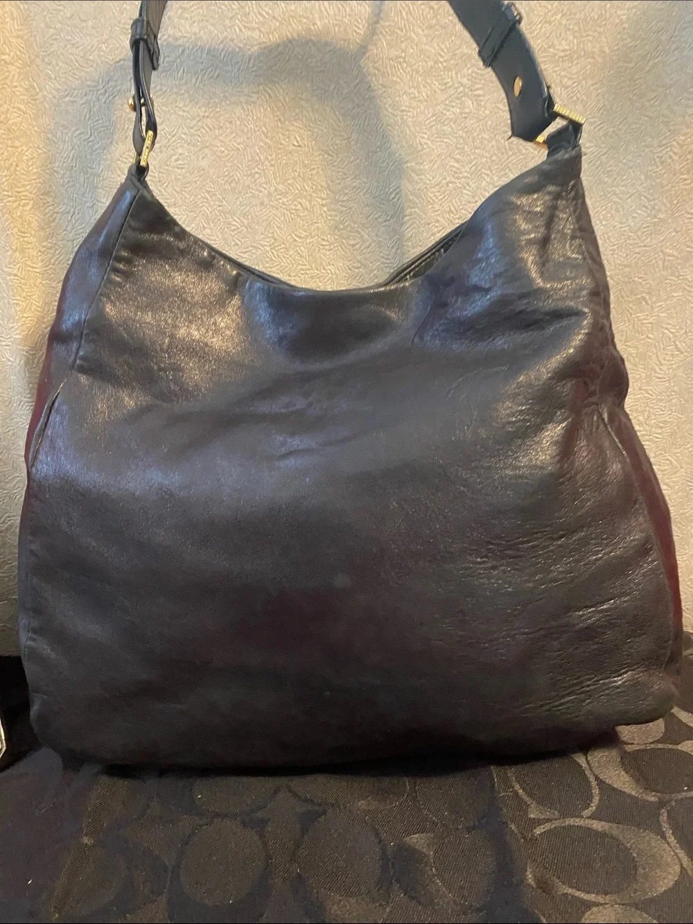 Tory Burch Oversized Leather Shoulder Hobo in Black with Gold Logo